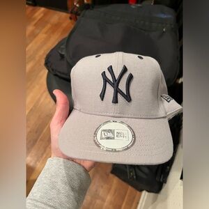 New York Yankees Velcro Adjustable Hat